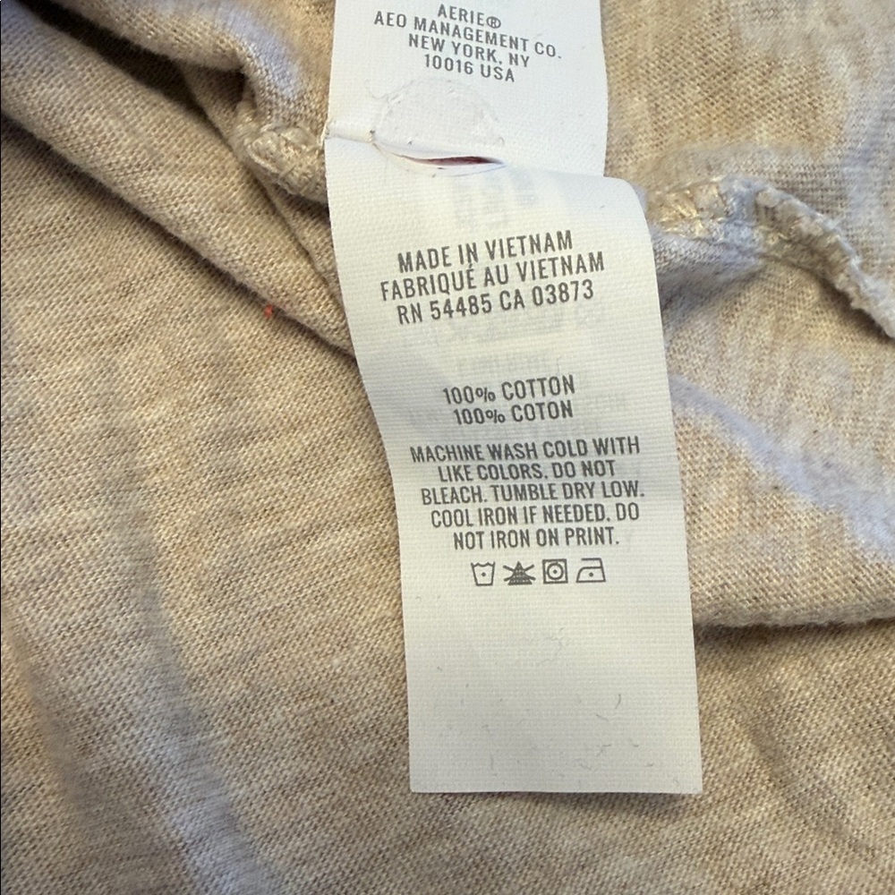 Aerie Casual Cream Women's T-Shirt - Picture 12 of 12